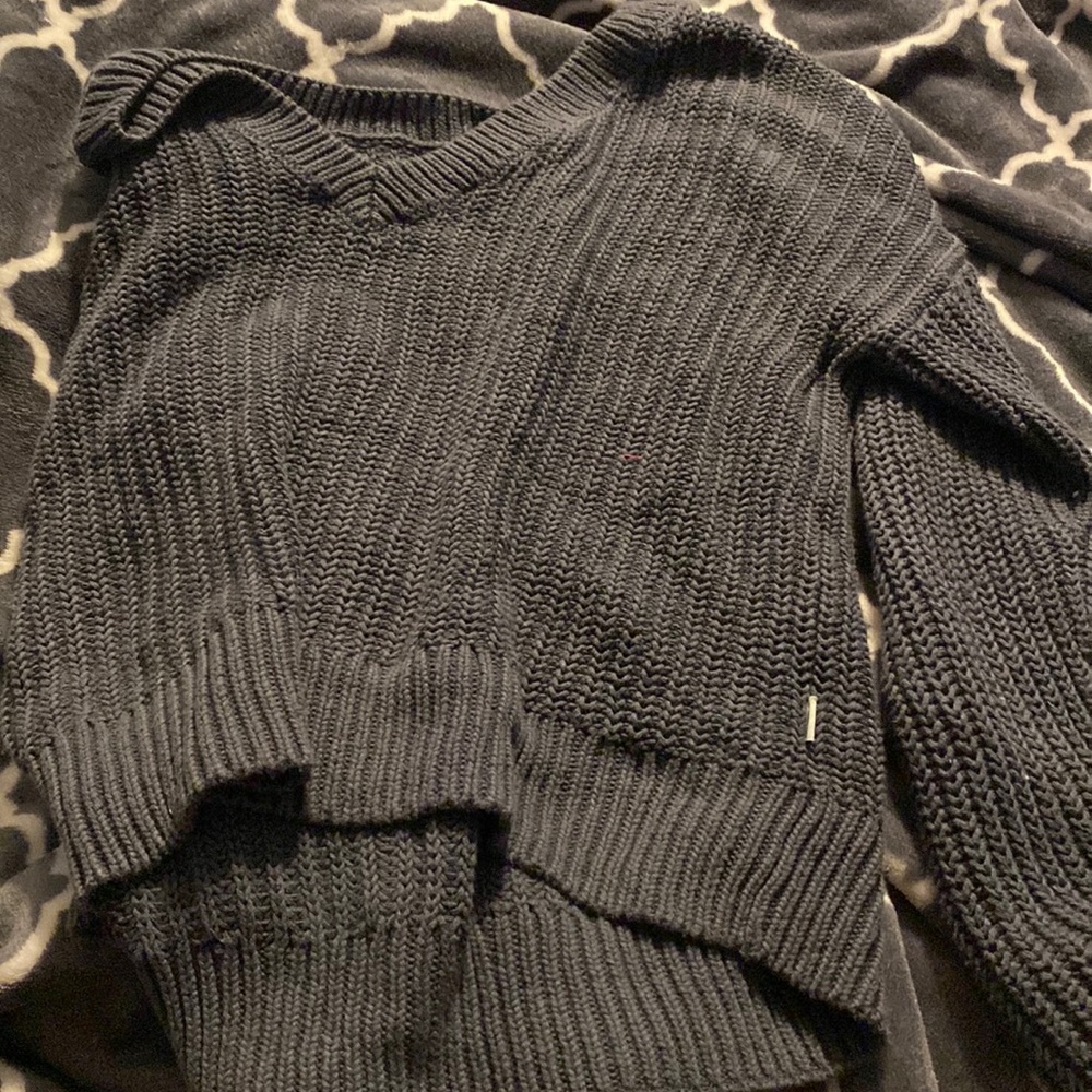 Grey pink sweater